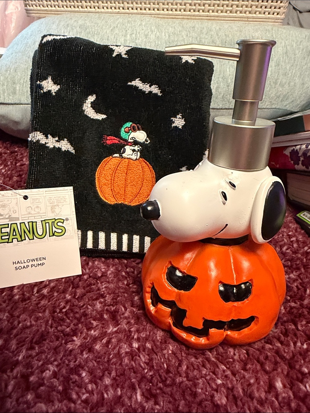 BNWT Snoopy Soap Dispenser - Halloween Snoopy Full Size Hand Towel SET Both 2026